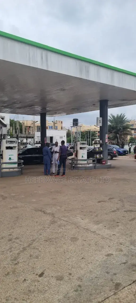 Strategically Located NNPC Filling Station in Garki Ii in Garki 2