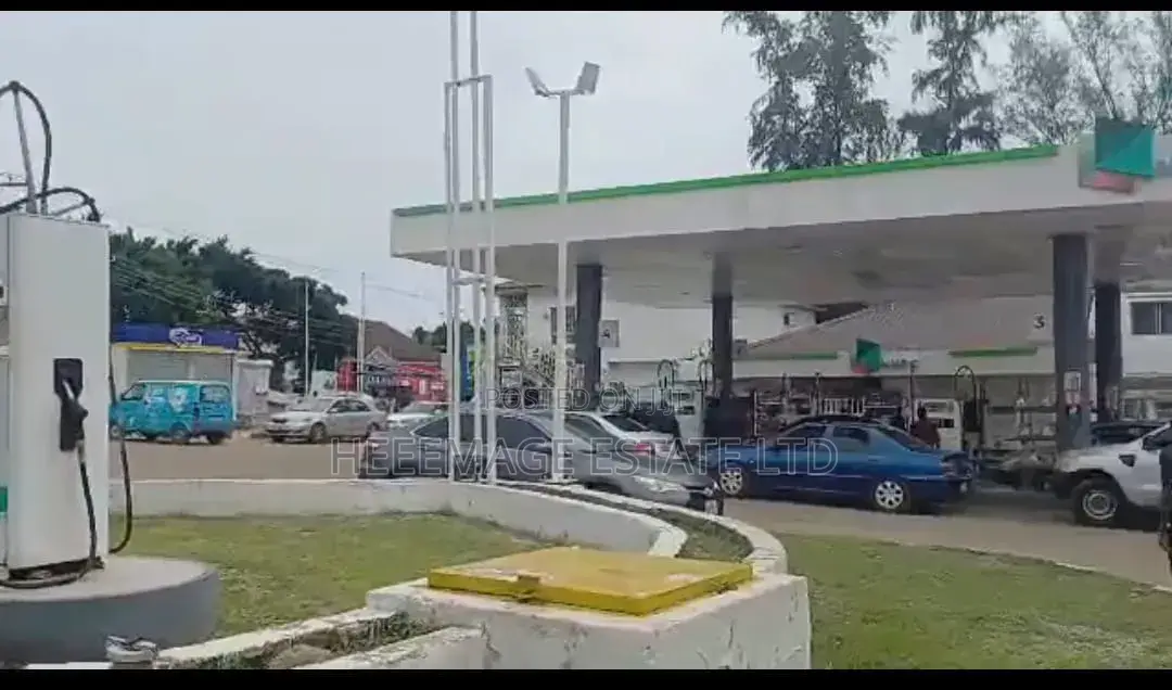 Strategically Located NNPC Filling Station in Garki Ii in Garki 2