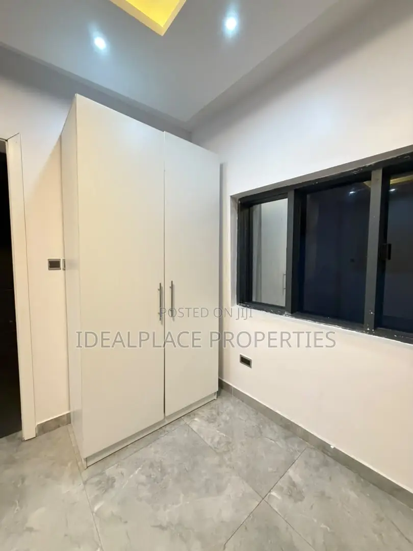 5bdrm Duplex in Ikate for sale in Ikate