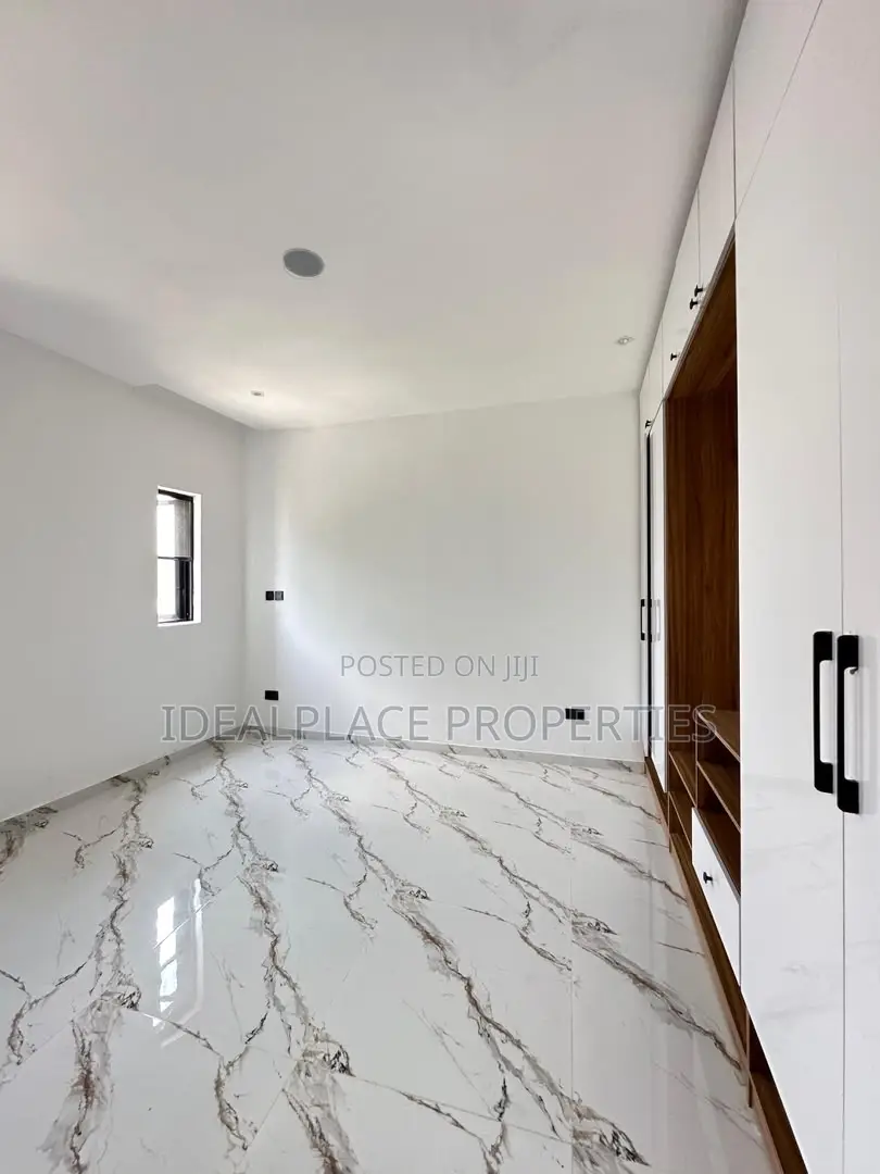2bdrm Apartment in Ikate for sale in Ikate