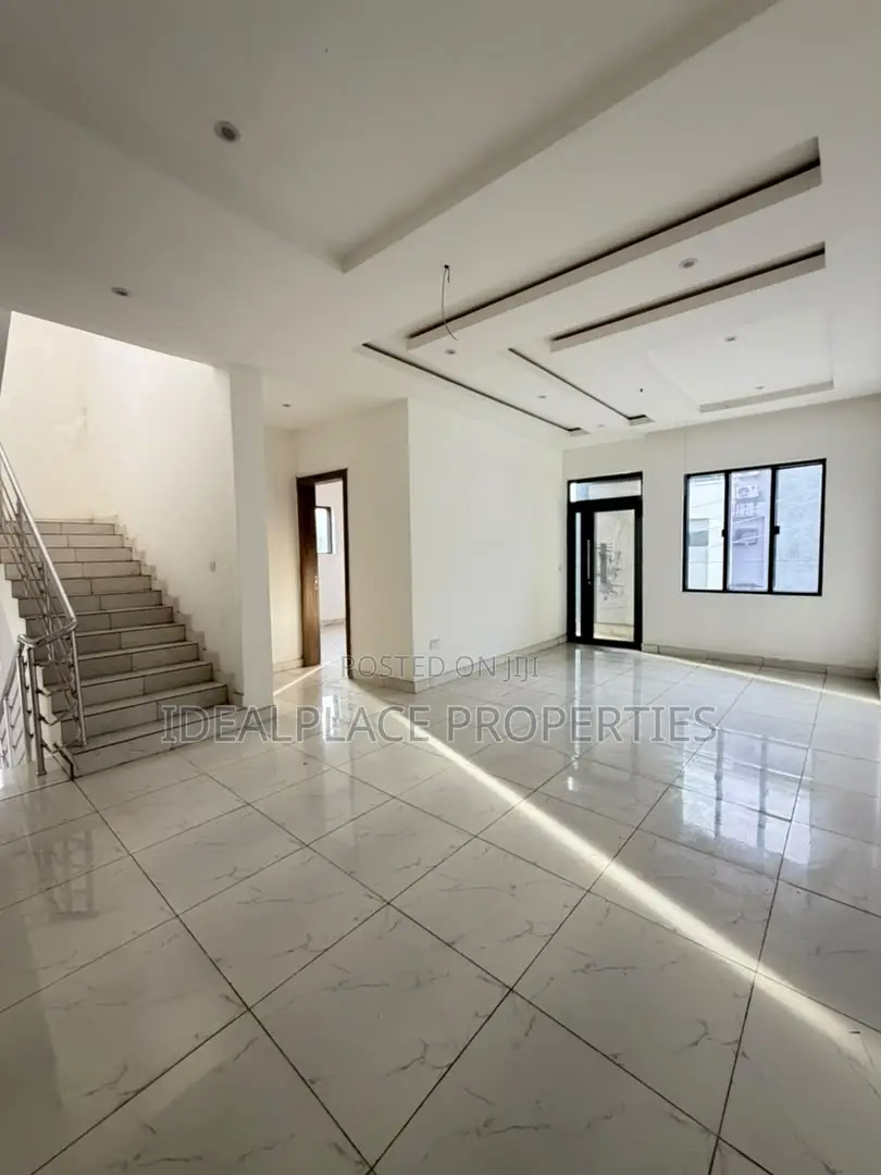 4bdrm Duplex in Osapa london for sale in Osapa london