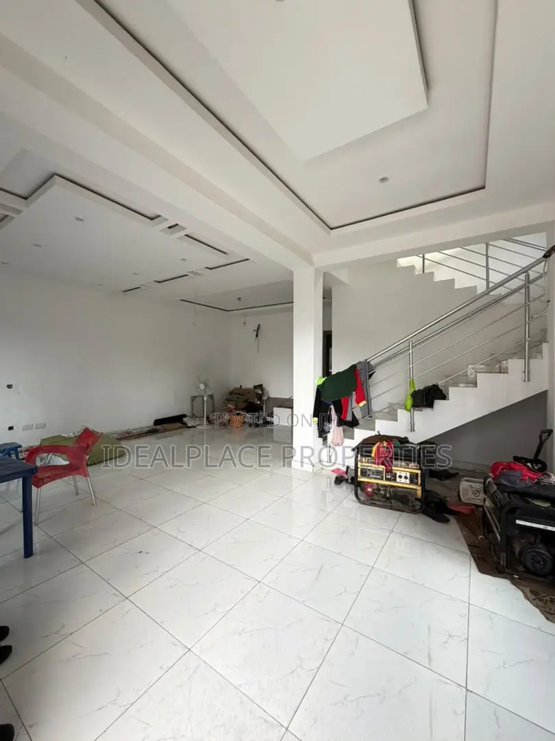4bdrm Duplex in Osapa london for sale in Osapa london