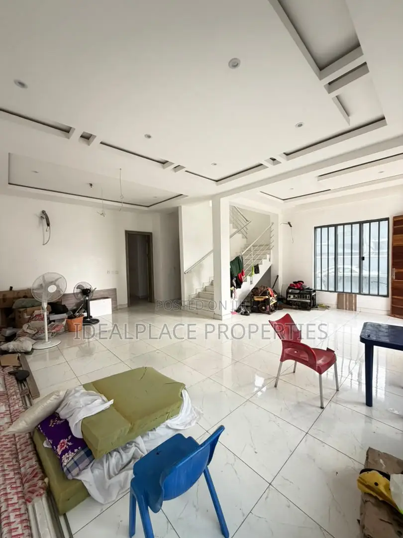 4bdrm Duplex in Osapa london for sale in Osapa london