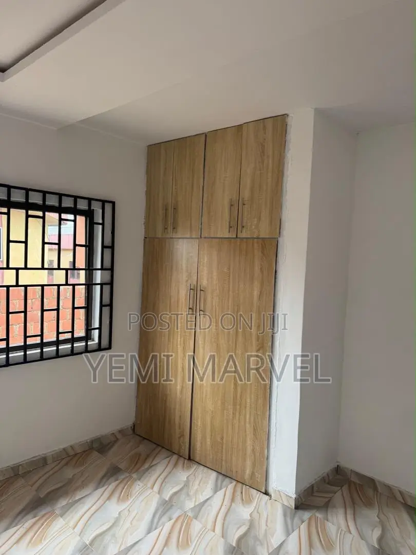 3bdrm Block of Flats in Oluyole Estate, for rent in Oluyole Estate