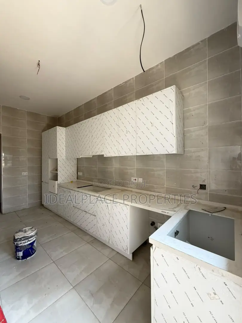 4bdrm Duplex in Victoria Island Extension for sale in Victoria Island Extension
