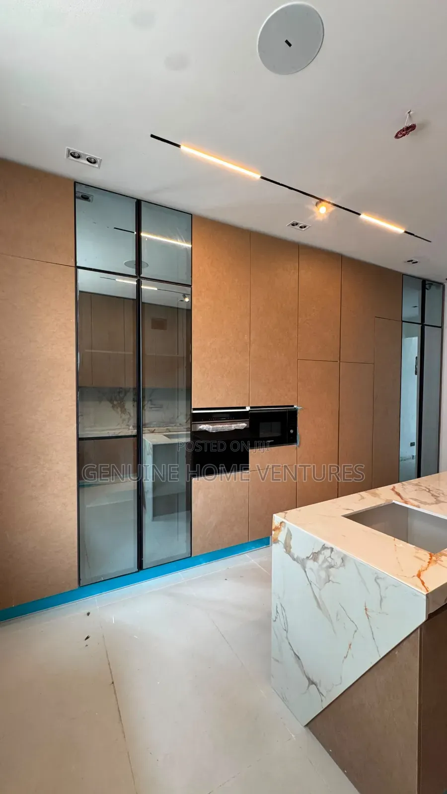 5bdrm Duplex in Ikate for sale in Ikate