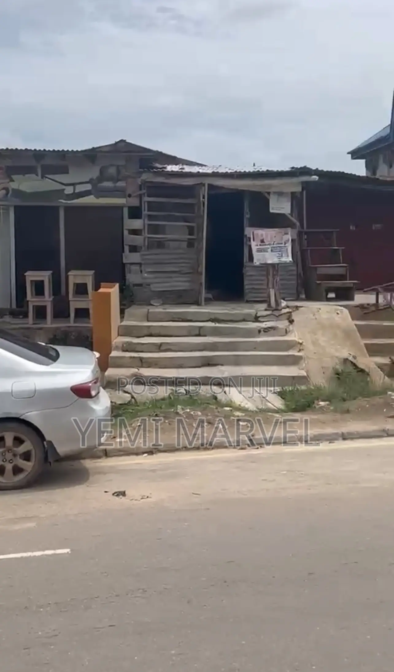 887sqm Commercial Land Facing Main Akala Express Road, New Garage in Akala Express