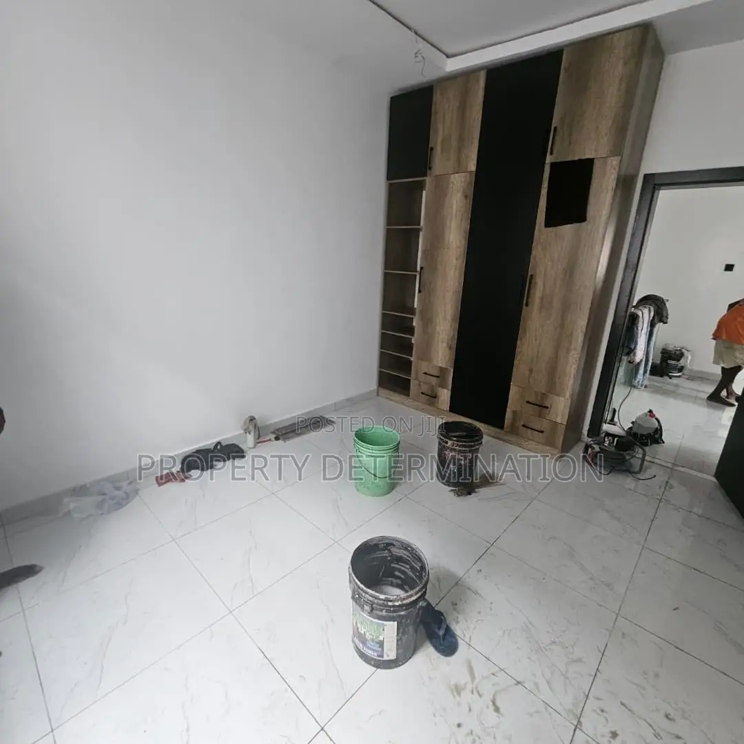 4bdrm Duplex in Magodo Phase 2 for sale in Magodo