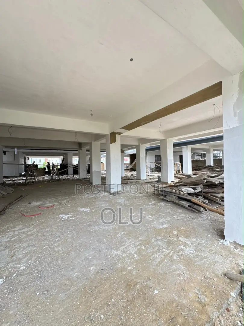 Furnished 2bdrm Block of Flats in Surulere Lagos State for sale in Aguda / Surulere