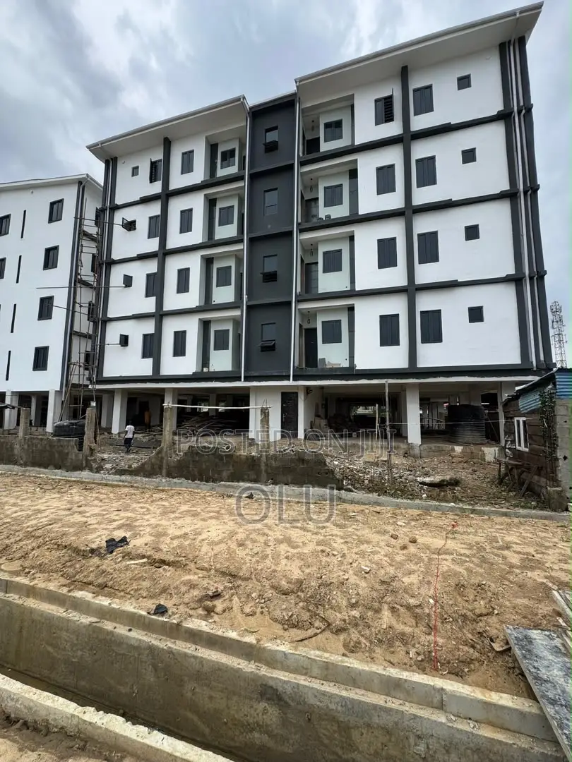 Furnished 2bdrm Block of Flats in Surulere Lagos State for sale in Aguda / Surulere