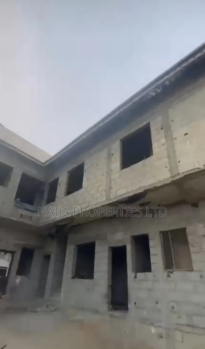 1bdrm Block of Flats in Awoyaya for sale in Awoyaya