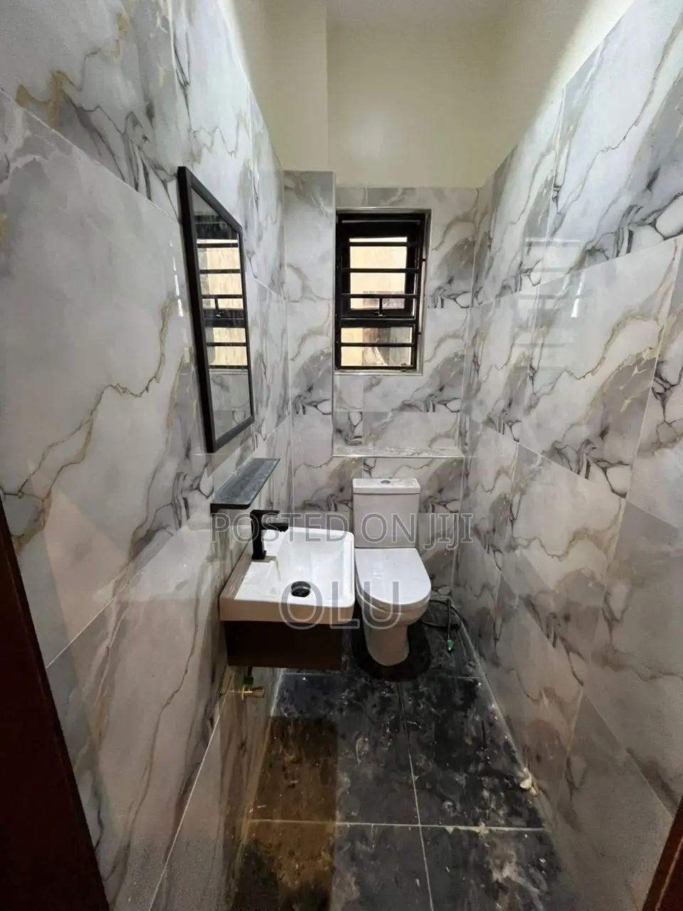 Furnished 3bdrm Block of Flats in Gbagada Lagos State for sale in Ifako-Gbagada