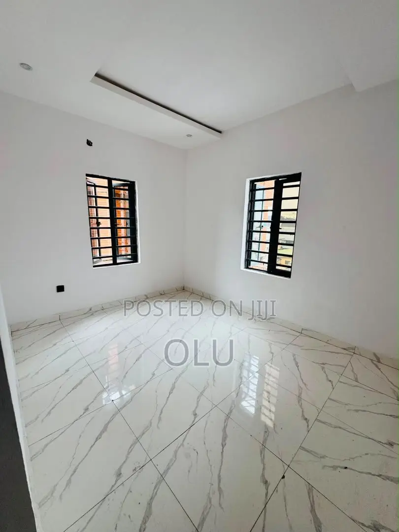 Furnished 3bdrm Block of Flats in Gbagada Lagos State for sale in Ifako-Gbagada