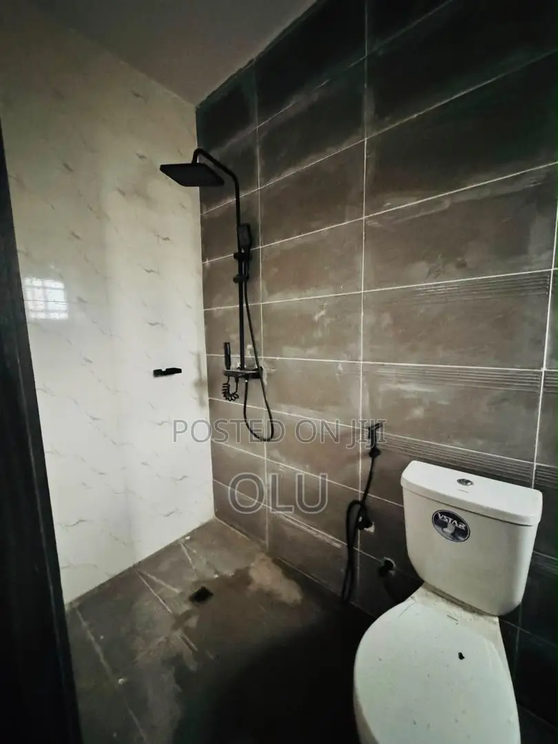 Furnished 3bdrm Block of Flats in Gbagada Lagos State for sale in Ifako-Gbagada