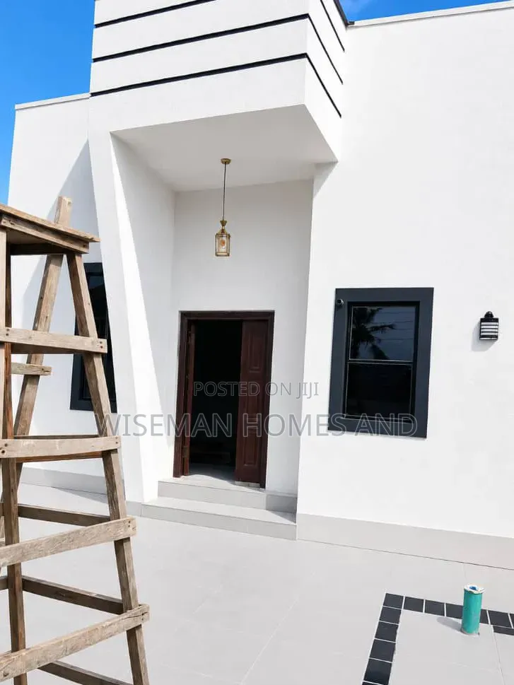 2bdrm Bungalow in Ogombo Road Ajah for sale in Ogombo
