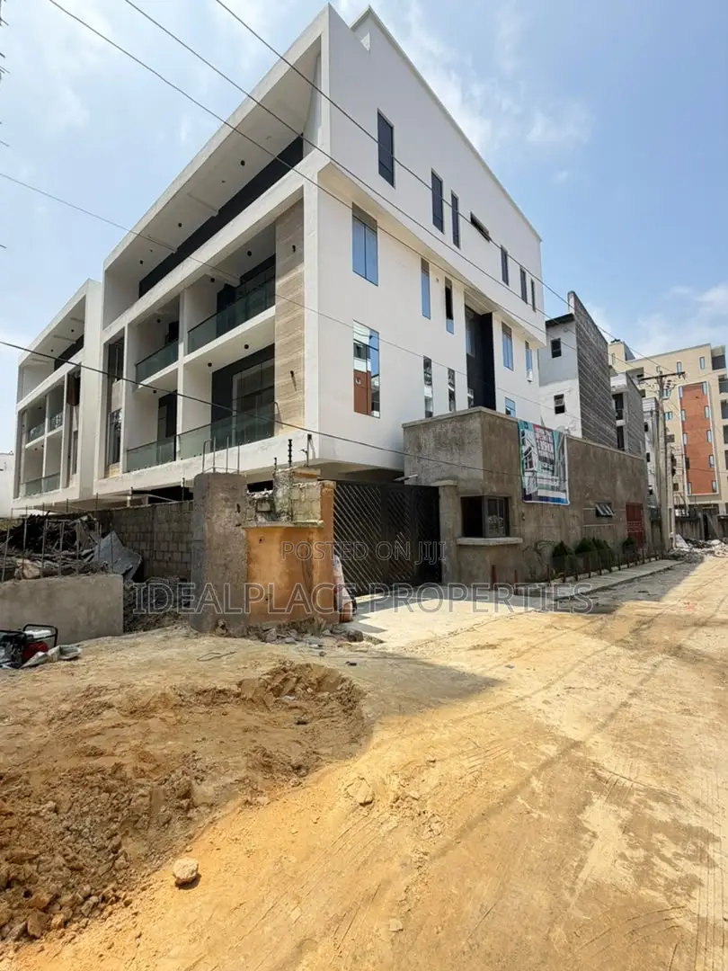 4bdrm Townhouse/Terrace in Lekki Phase 1 for sale in Lekki Phase 1