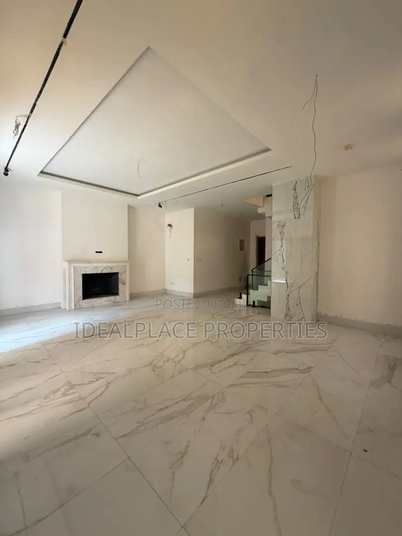 4bdrm Townhouse/Terrace in Lekki Phase 1 for sale in Lekki Phase 1