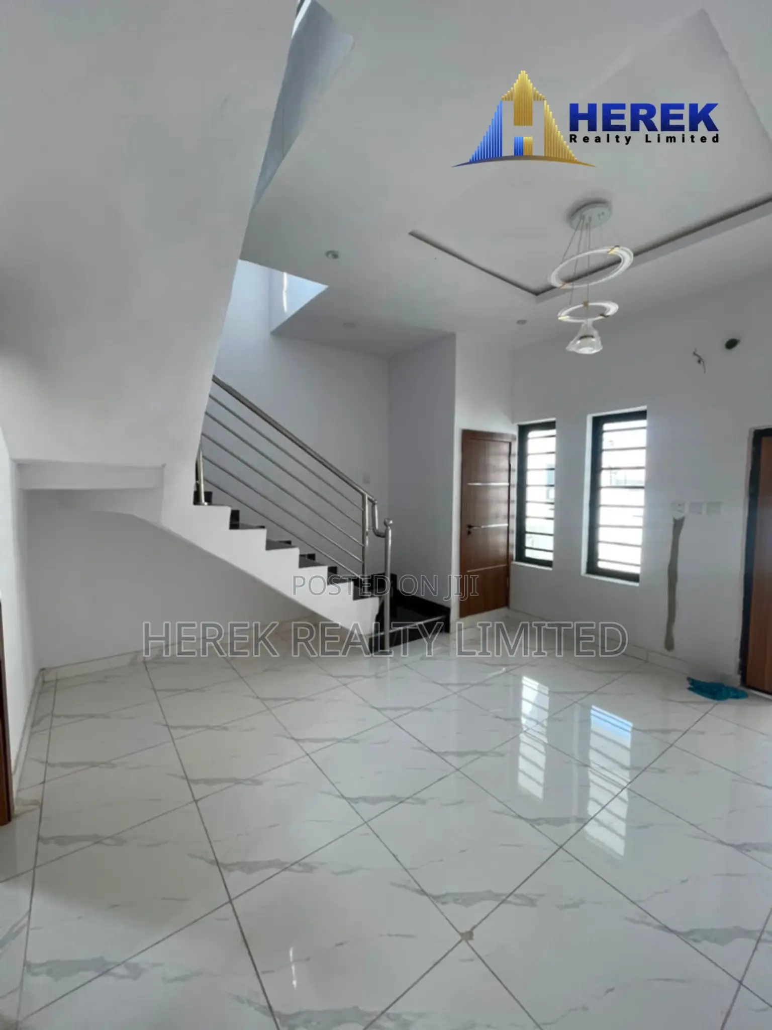3bdrm Duplex in Ajah for sale in Ado / Ajah