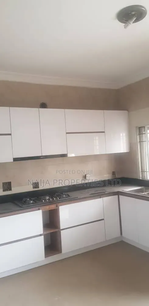 3bdrm Duplex in Royal Garden Estate, Ajiwe for rent in Ajiwe