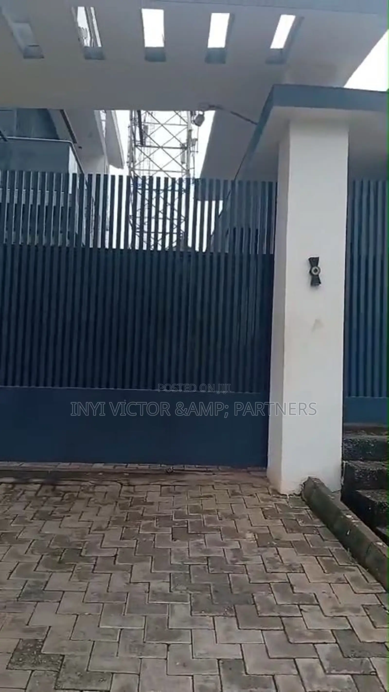 9bdrm Duplex in Zone 2 / Wuse for sale in Zone 2 / Wuse