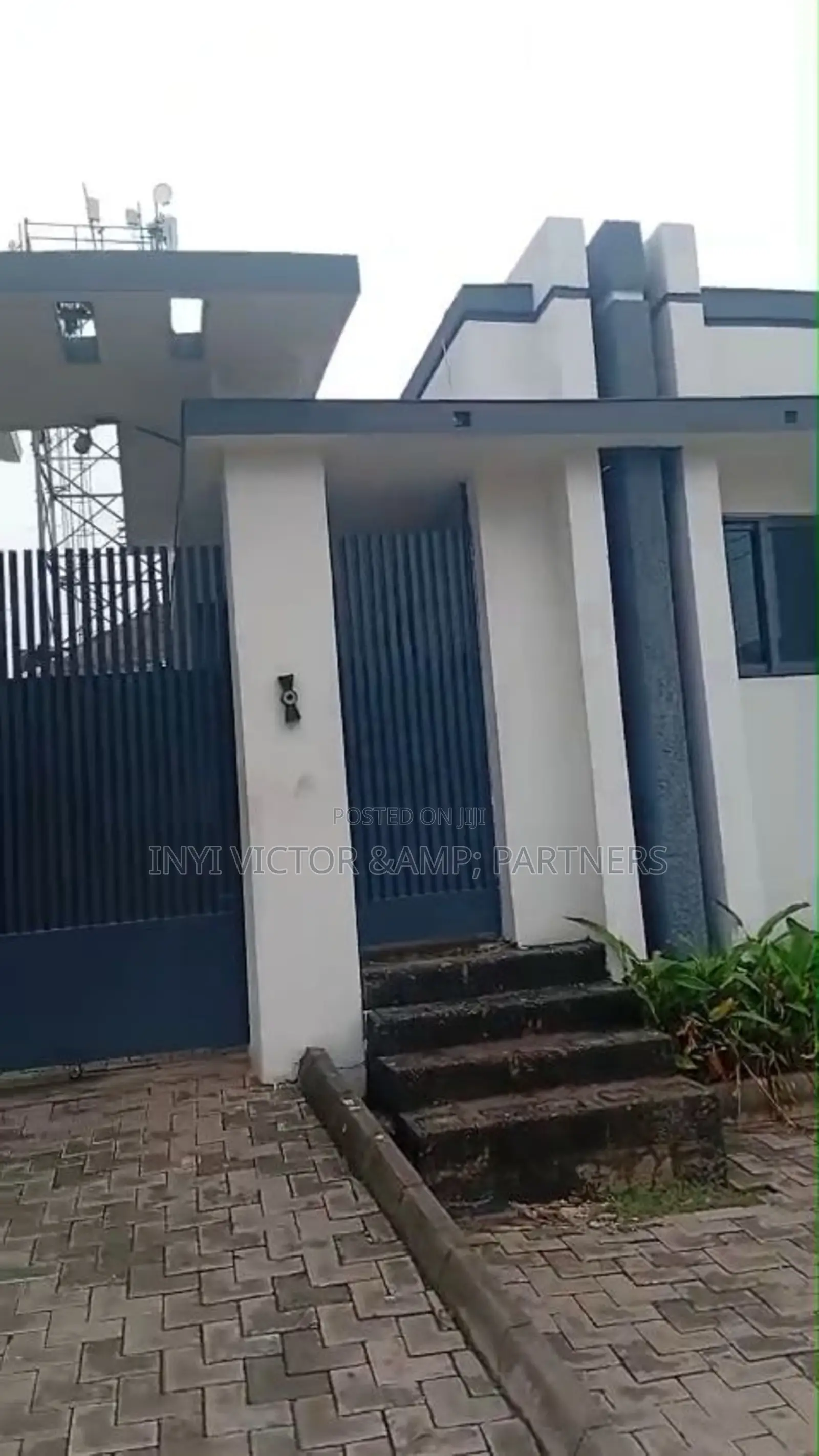 9bdrm Duplex in Zone 2 / Wuse for sale in Zone 2 / Wuse