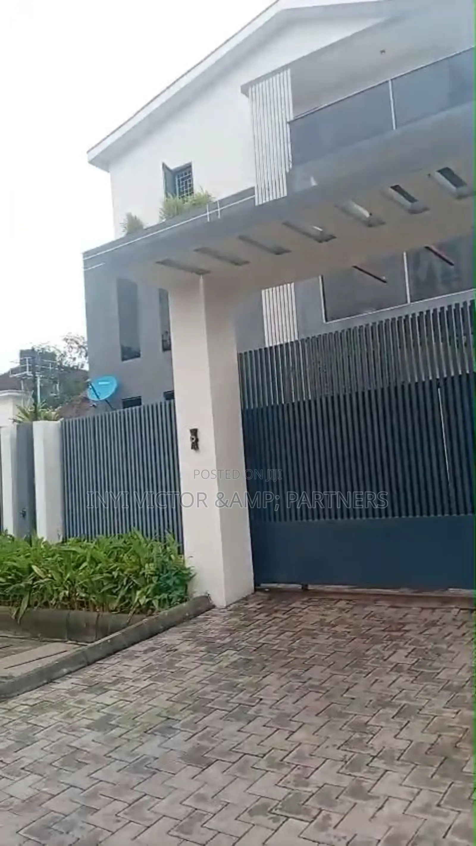 9bdrm Duplex in Zone 2 / Wuse for sale in Zone 2 / Wuse