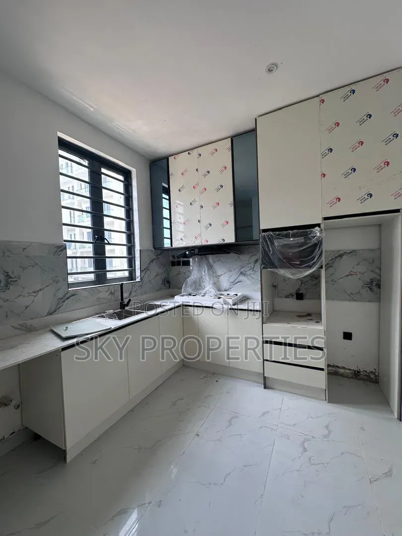 3bdrm Apartment in New Avenue, Lekki Phase 1 for sale in Lekki Phase 1