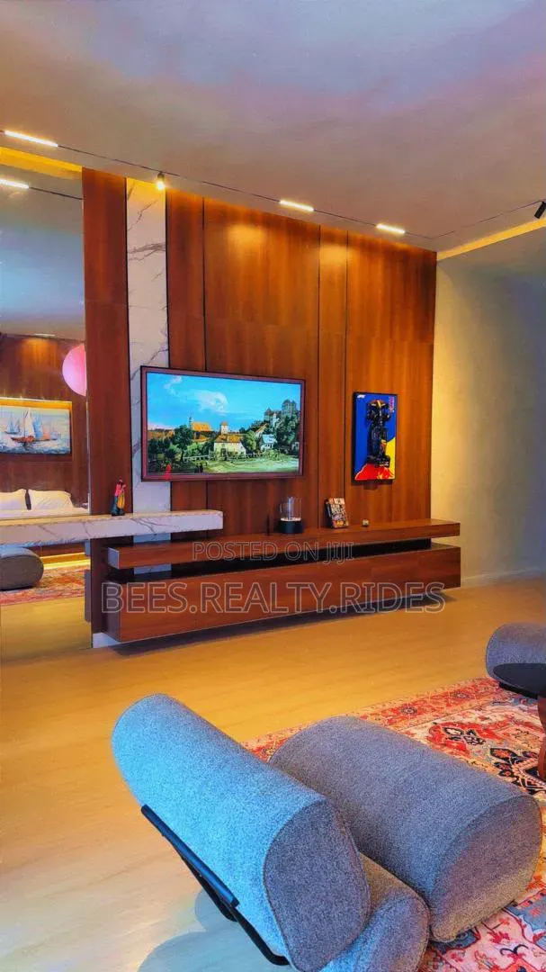 African-Crafted 2 Bedroom Maisonette With Private Balconies Bathtub in Ikate