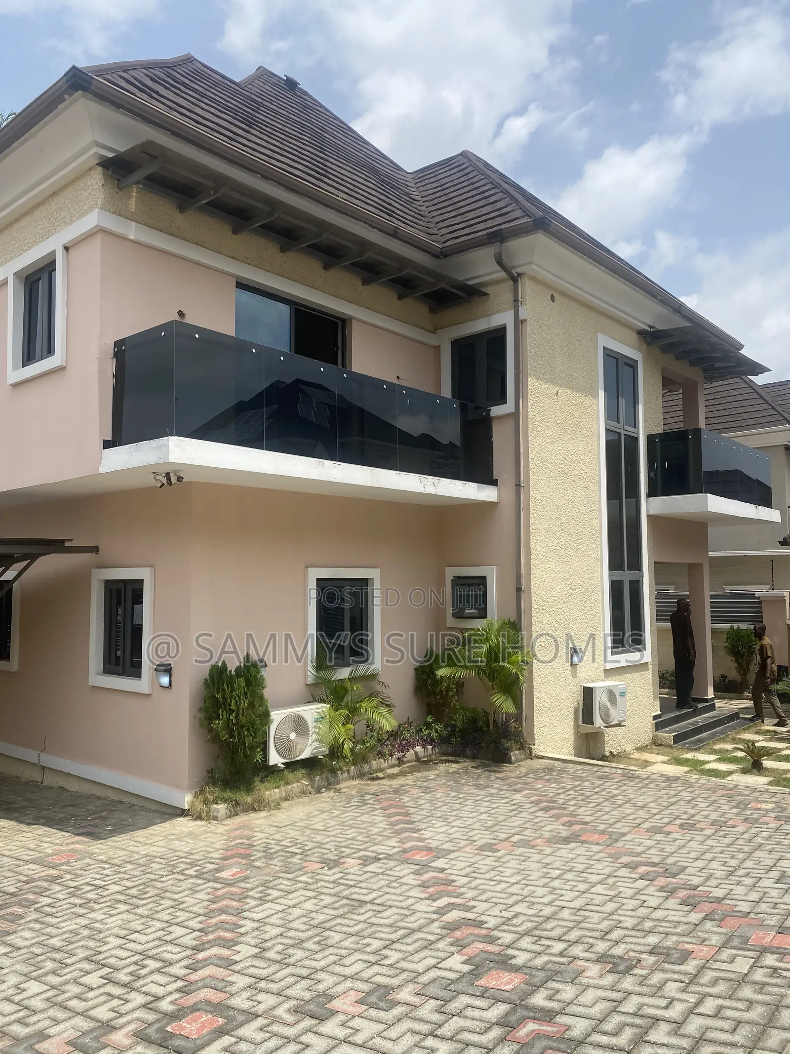 4bdrm Duplex in Wid Estate Idu for rent in Idu