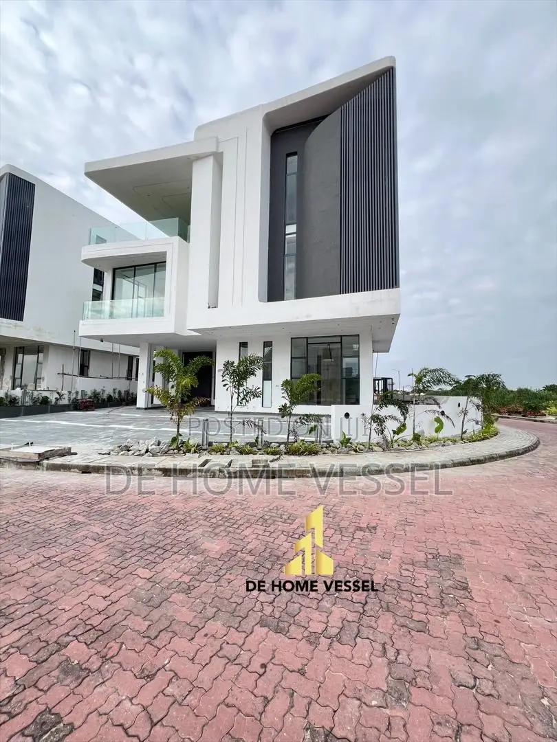6bdrm Duplex in Osapa london for sale in Osapa london