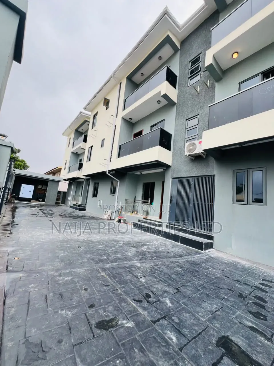 4bdrm Townhouse / Terrace in Lekki Phase 1 for rent in Lekki Phase 1