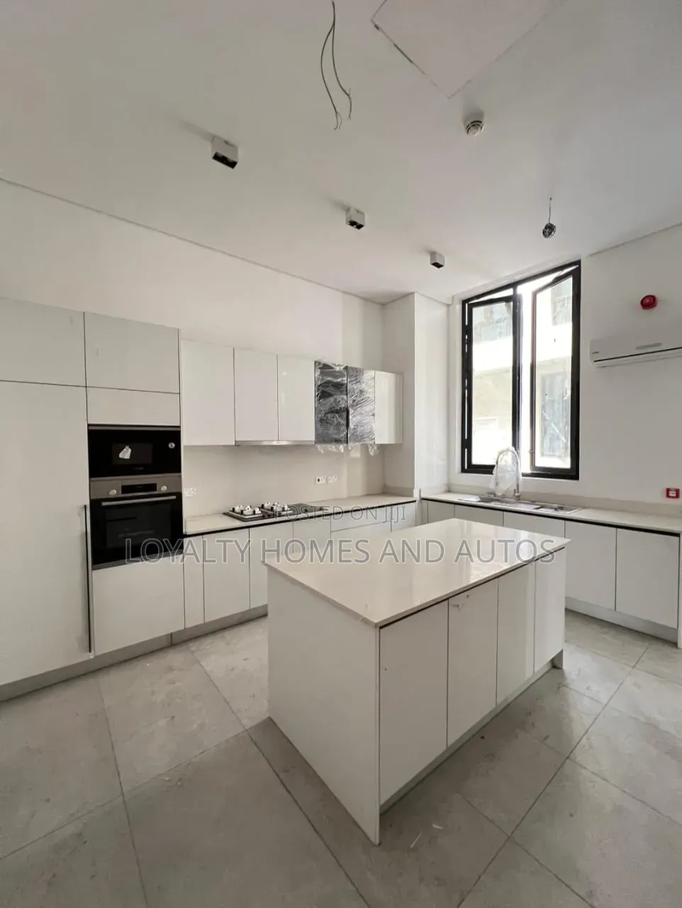 2bdrm House in Lekki Phase 1 for sale in Lekki Phase 1