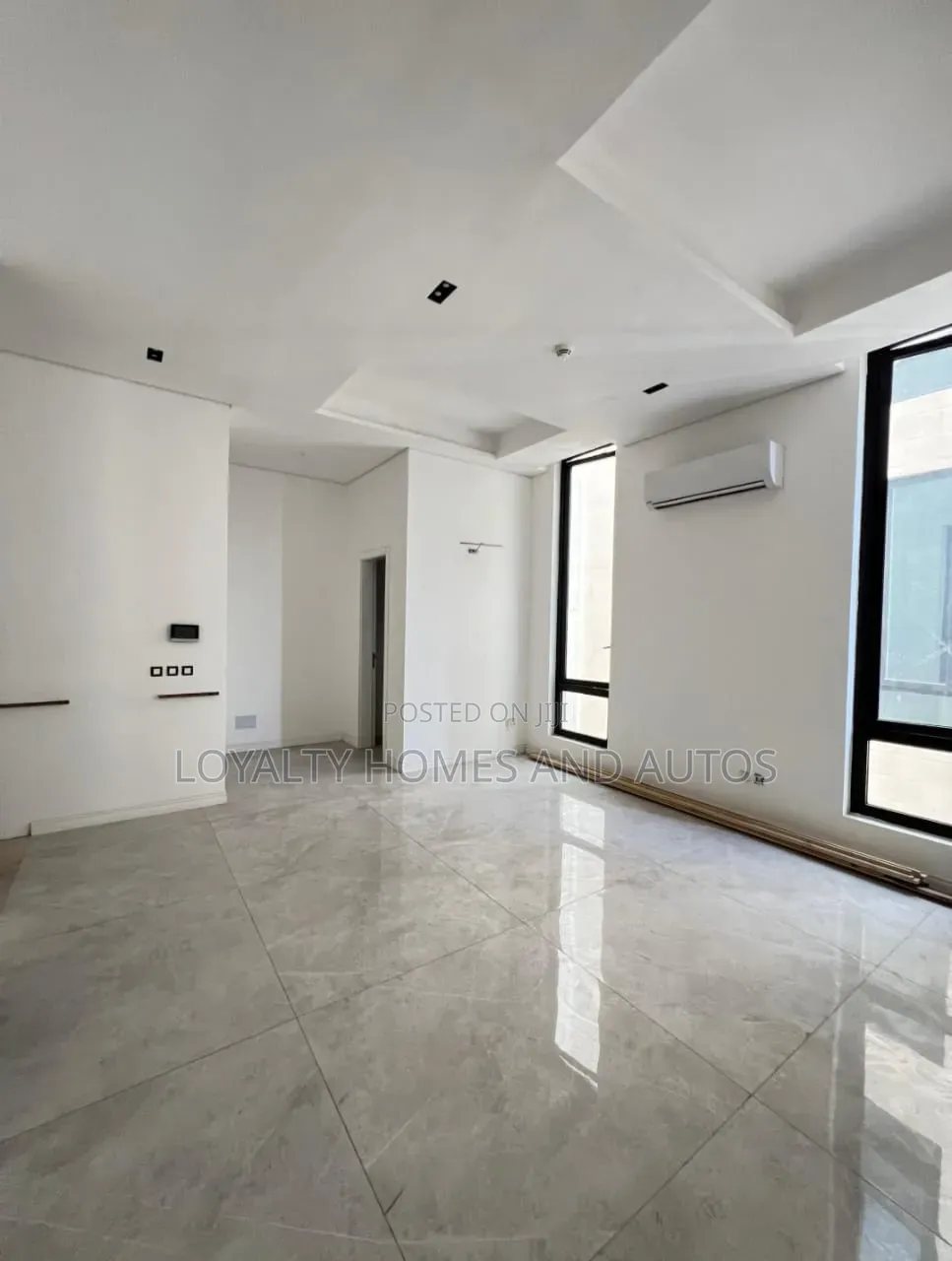2bdrm House in Lekki Phase 1 for sale in Lekki Phase 1