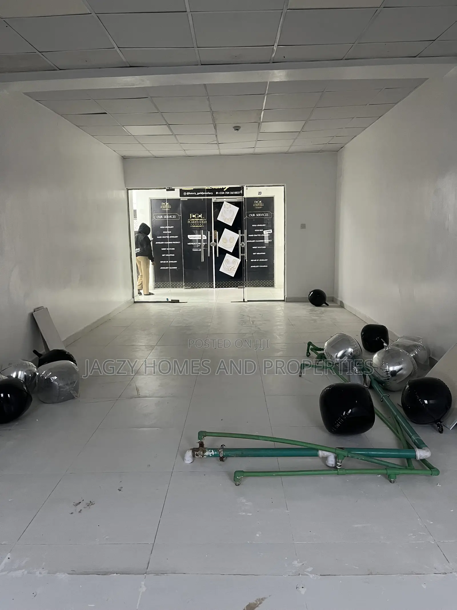 Available Shop for Rent in Lekki Phase 1