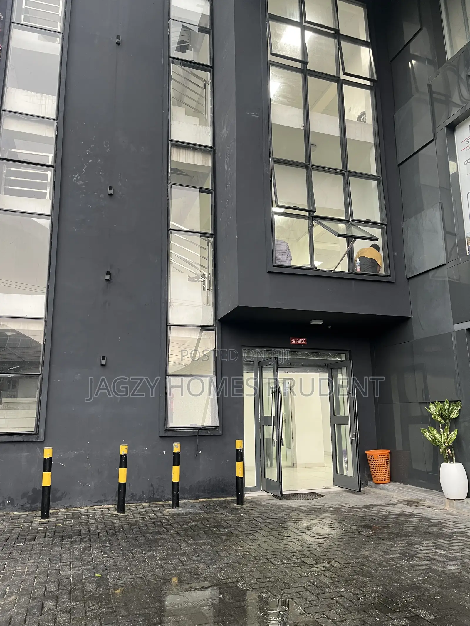 Available Office Space for Rent in Lekki Phase 1