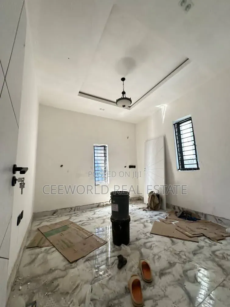 3bdrm Bungalow in Foodco Ologuneru for rent in Ologuneru