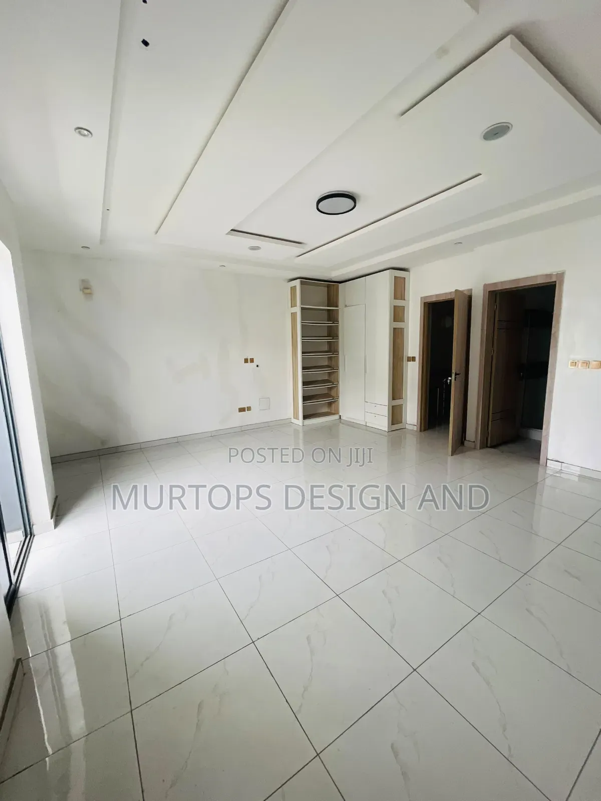 4bdrm Duplex in Chevron for rent in Chevron