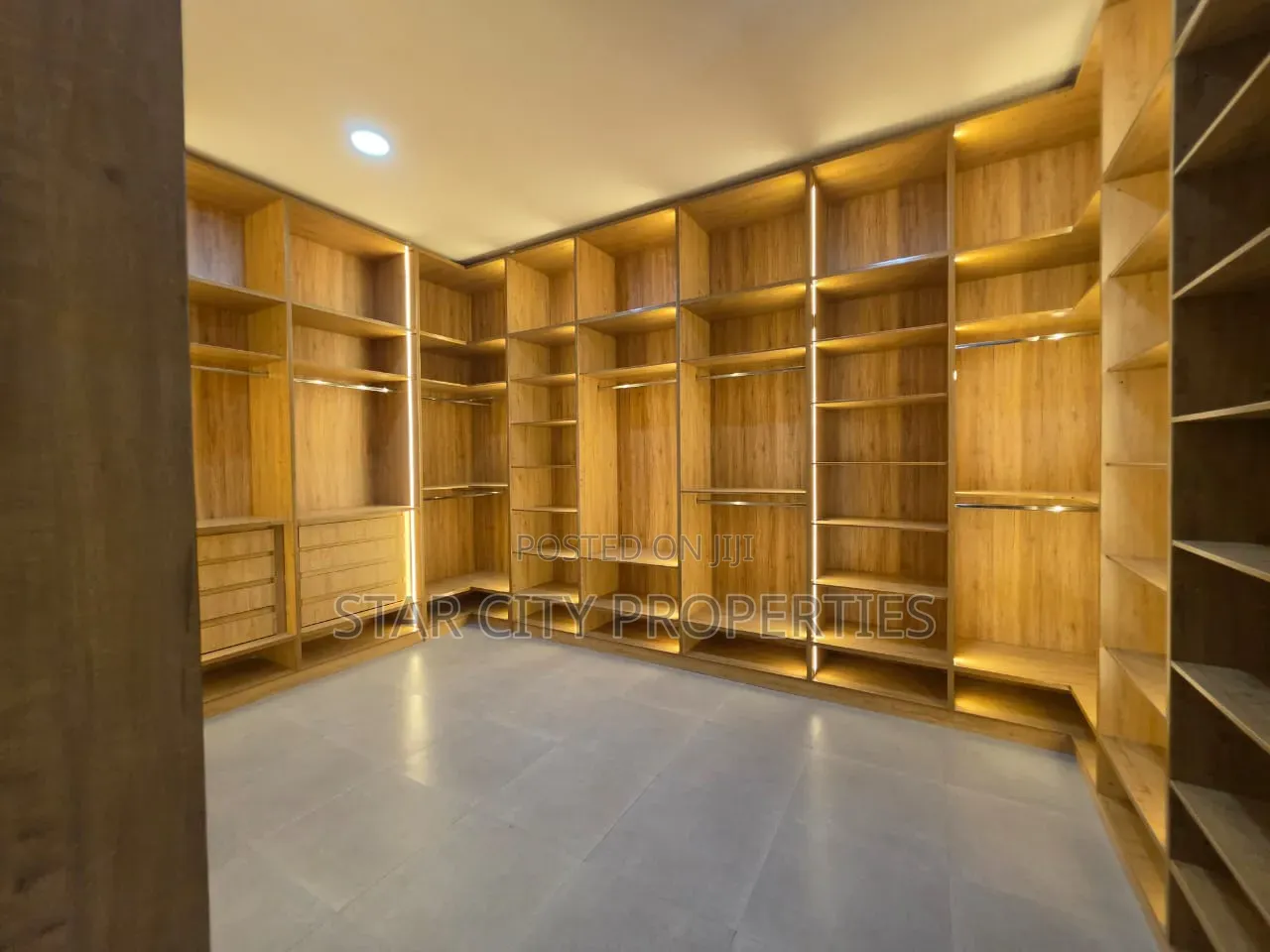 5bdrm Duplex in Banana Island Ikoyi for sale in Banana Island