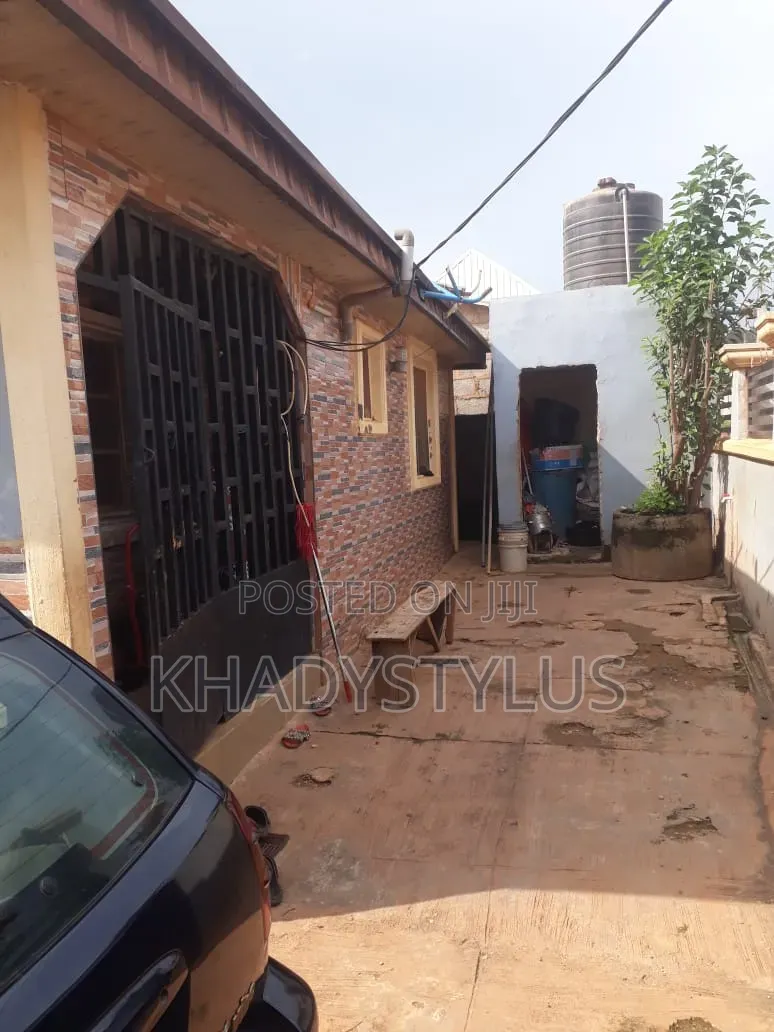 2bdrm Bungalow in Ushafa for sale in Ushafa