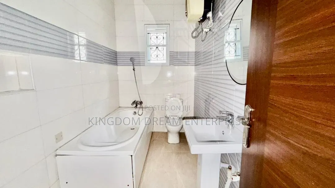 5bdrm House in Parkview Estate for rent in Parkview Estate