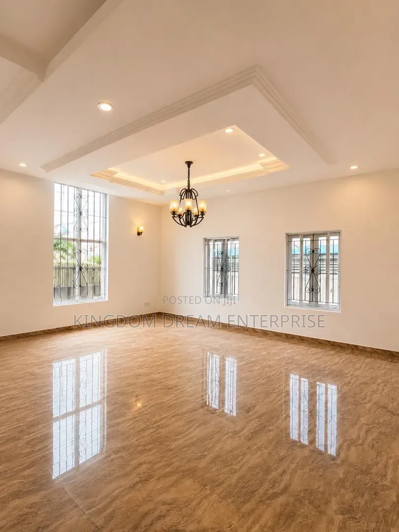 5bdrm House in Parkview Estate for rent in Parkview Estate