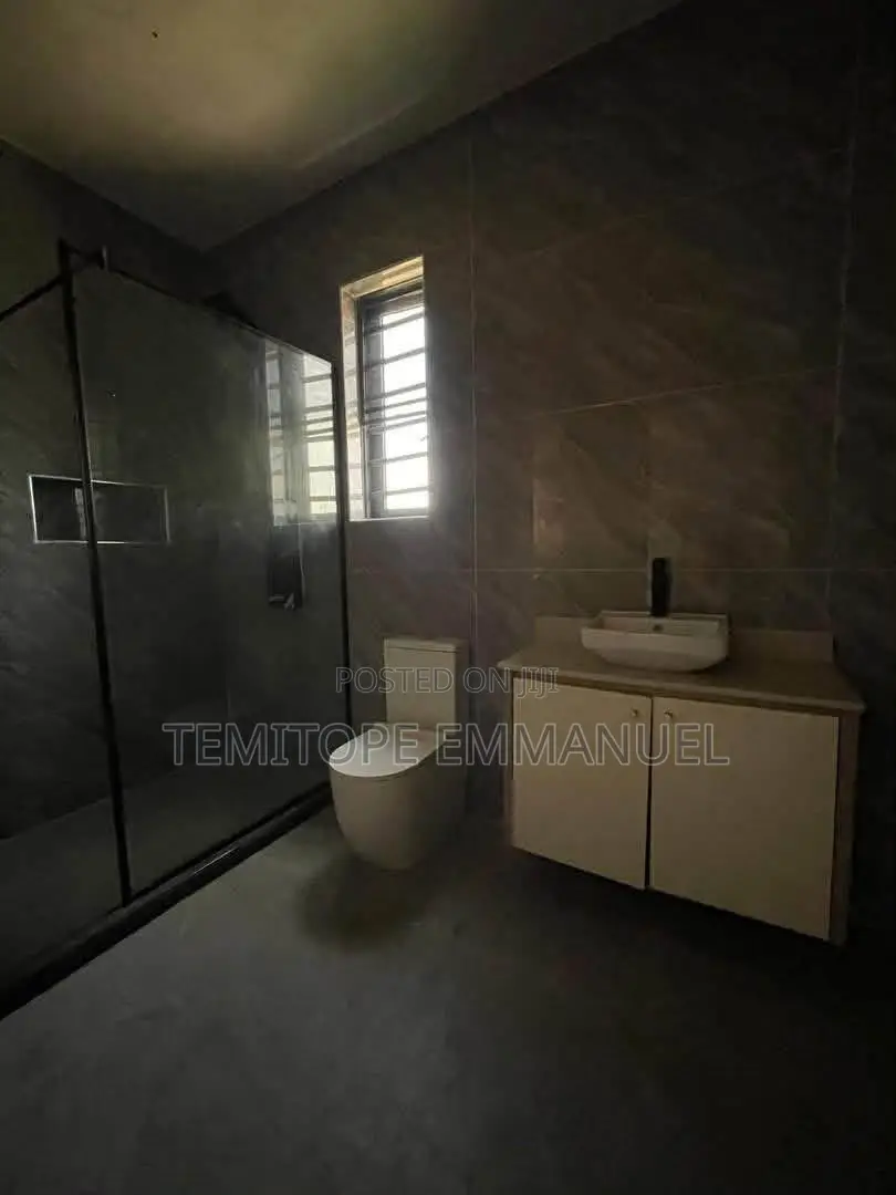 Furnished 4bdrm Duplex in Lekki Phase 1 for sale in Lekki Phase 1