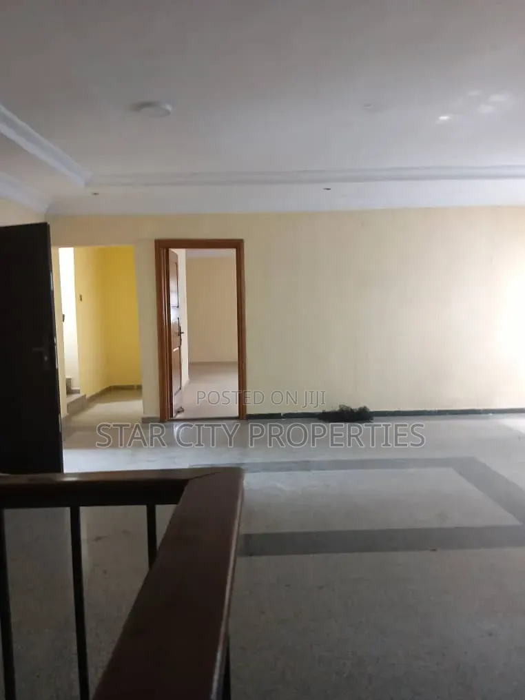 6bdrm Duplex in Ikeja Lagos, Adeniyi Jones for rent in Adeniyi Jones