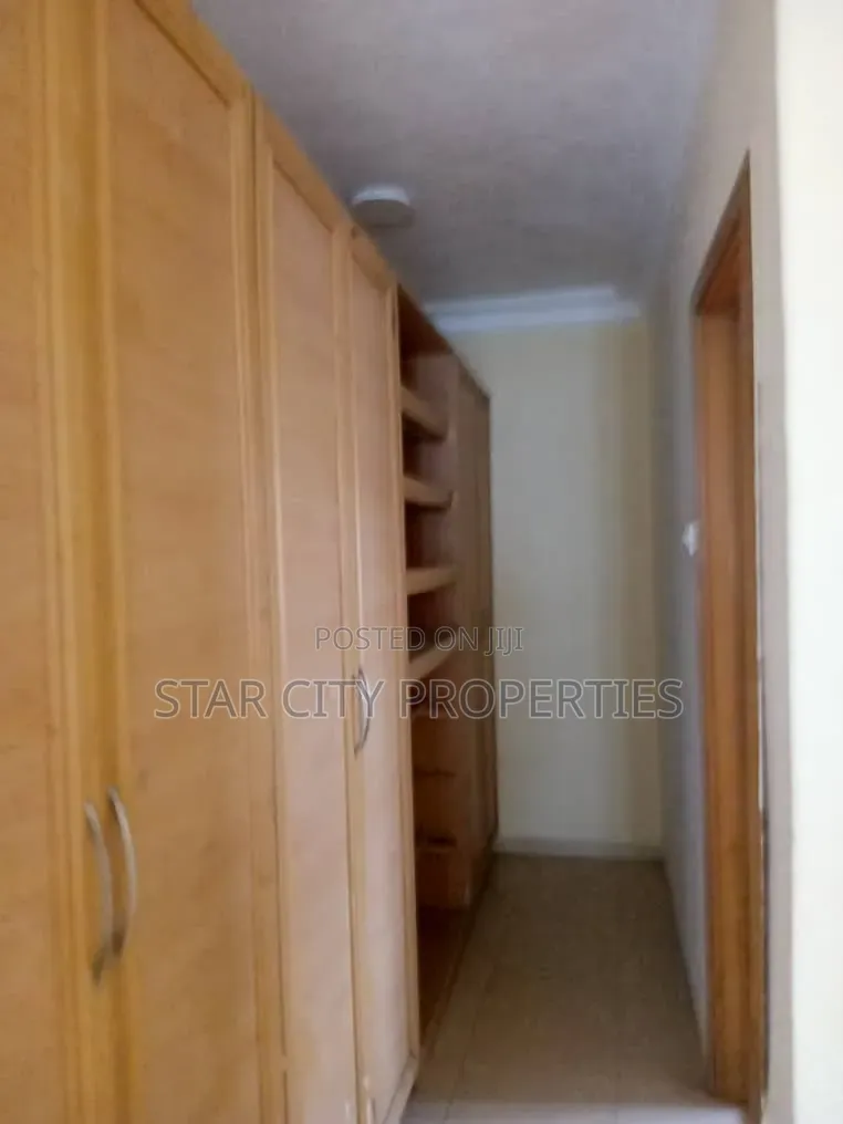 6bdrm Duplex in Ikeja Lagos, Adeniyi Jones for rent in Adeniyi Jones