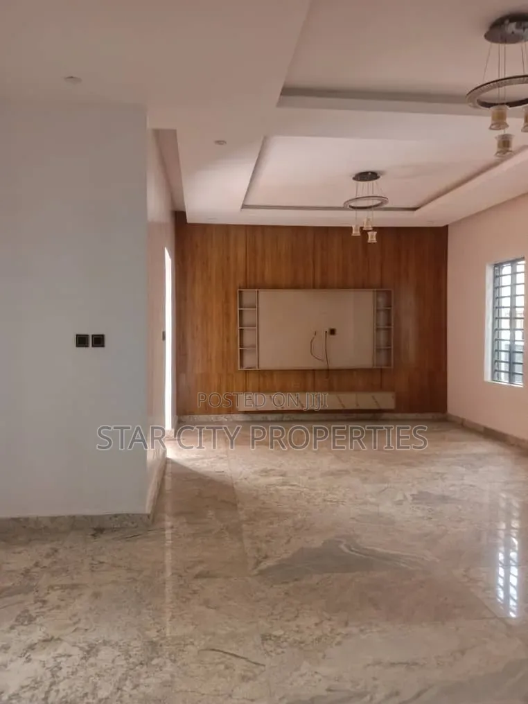 5bdrm Duplex in Ikeja Lagos for rent in Ikeja GRA