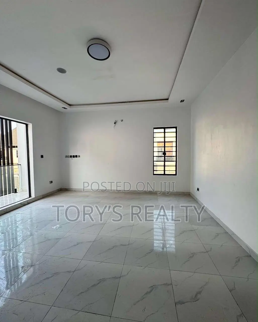 4bdrm Duplex in Ikota for sale in Ikota