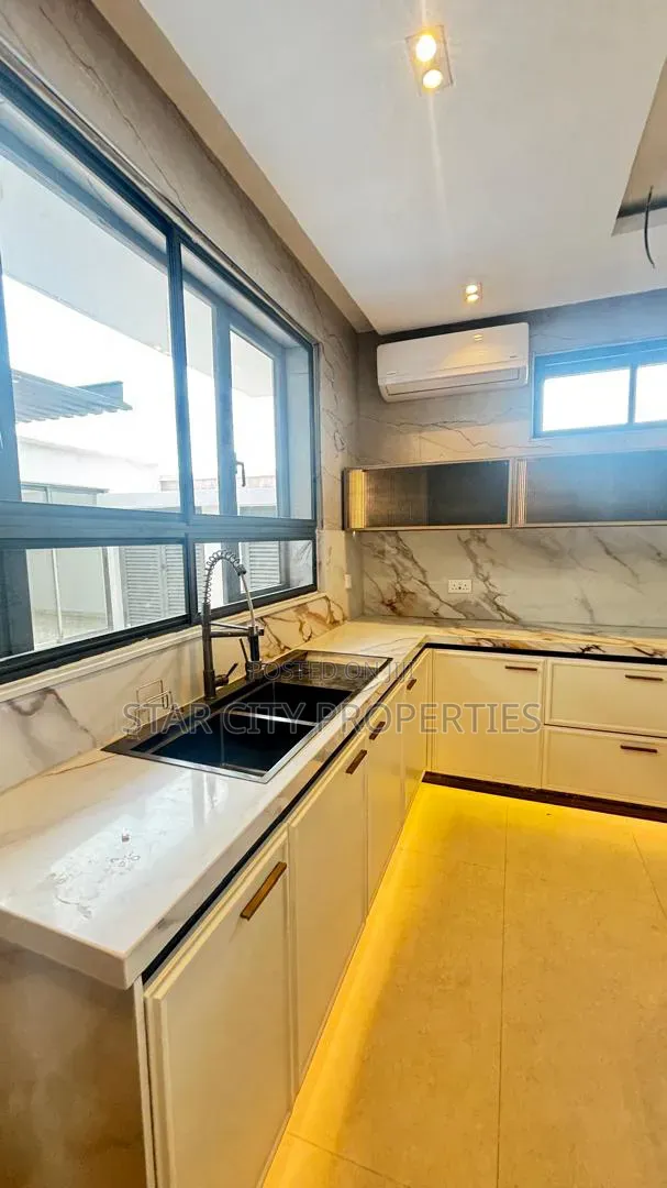 6bdrm Duplex in Banana Island Ikoyi for sale in Banana Island