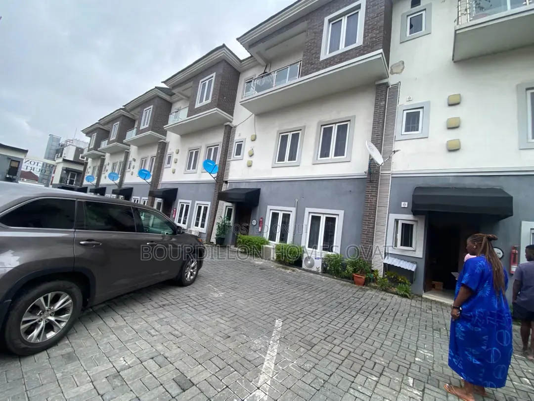 4bdrm Duplex in Ikate Lekki Lagos for rent in Ikate