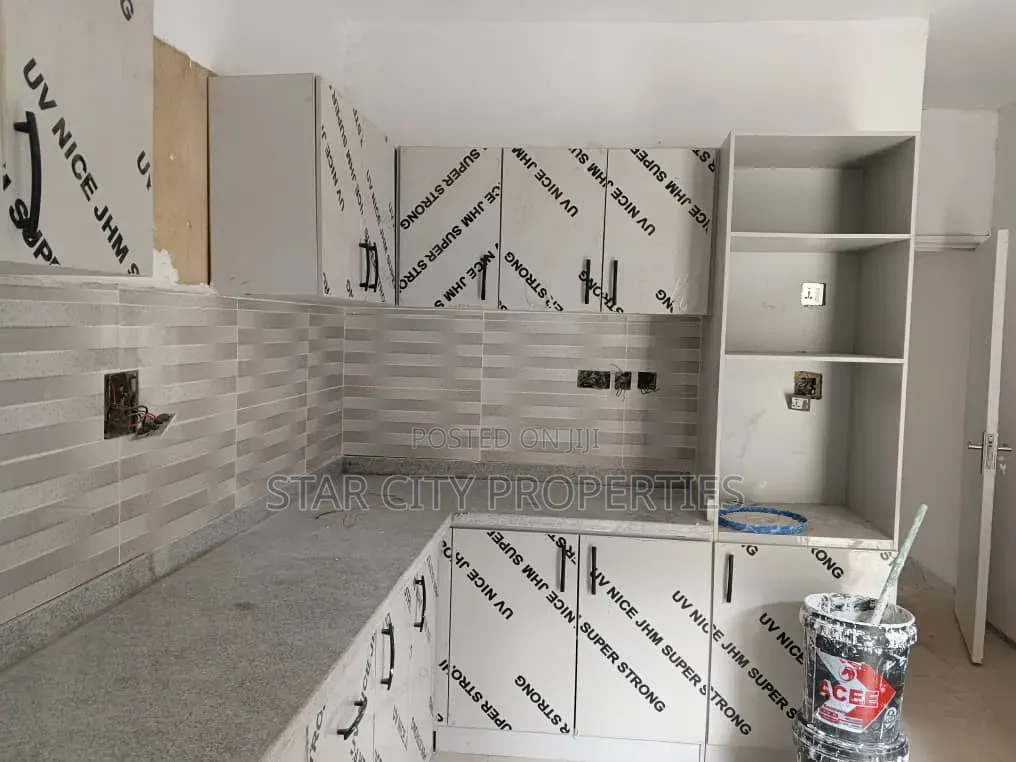 4bdrm Duplex in Ikeja Lagos, Adeniyi Jones for rent in Adeniyi Jones