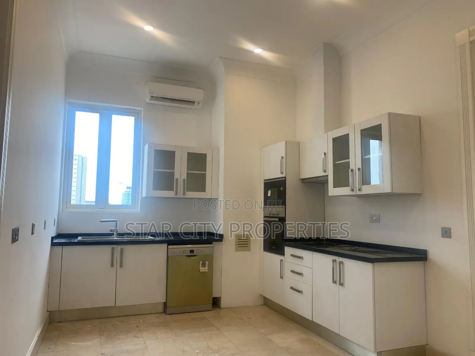 4bdrm Apartment in Victoria Island for rent in Victoria Island Extension